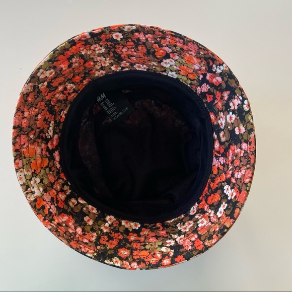 H&M floral bucket hat size small - Picture 2 of 6